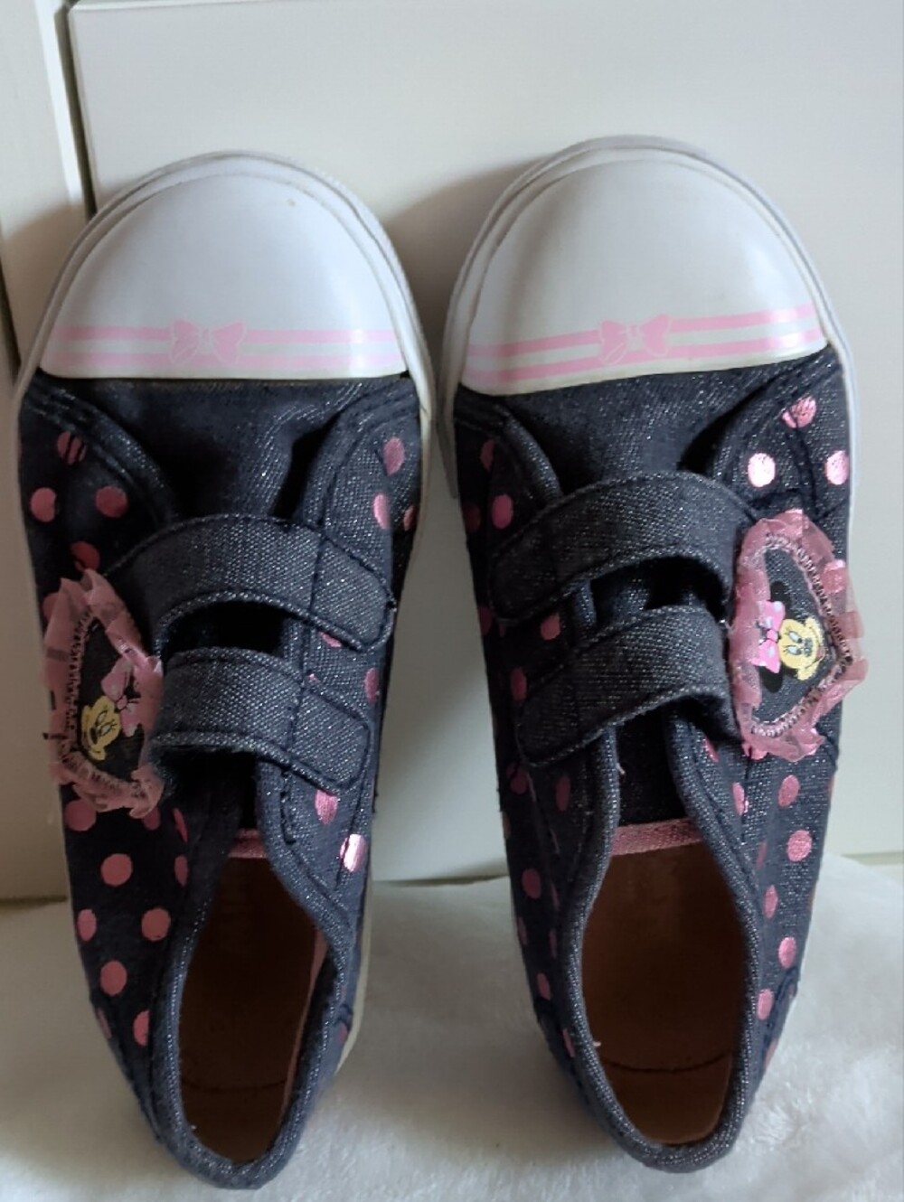 Disney Minnie Mouse Navy & Pink Polka Dot Kids Sneakers - Picture 3 of 11